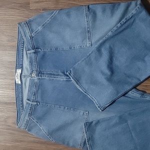 Hollister Curvy Ultra High-Rise Dad Jean W35 L29